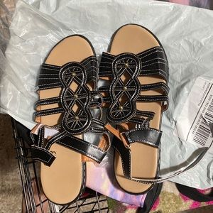 New women’s sandals.  Size 9